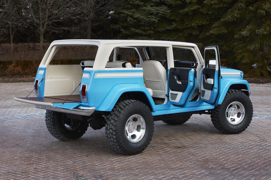  Jeep Wrangler Chief Concept 2015 года  (фото 3 из 22)